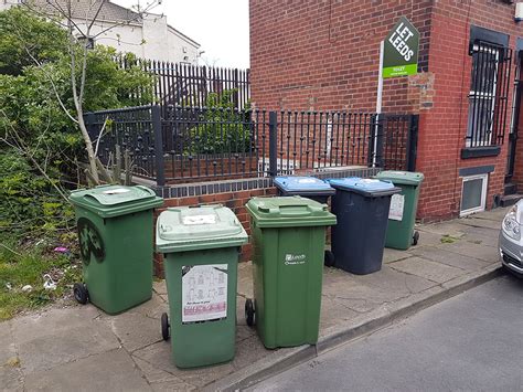 leeds city council bins